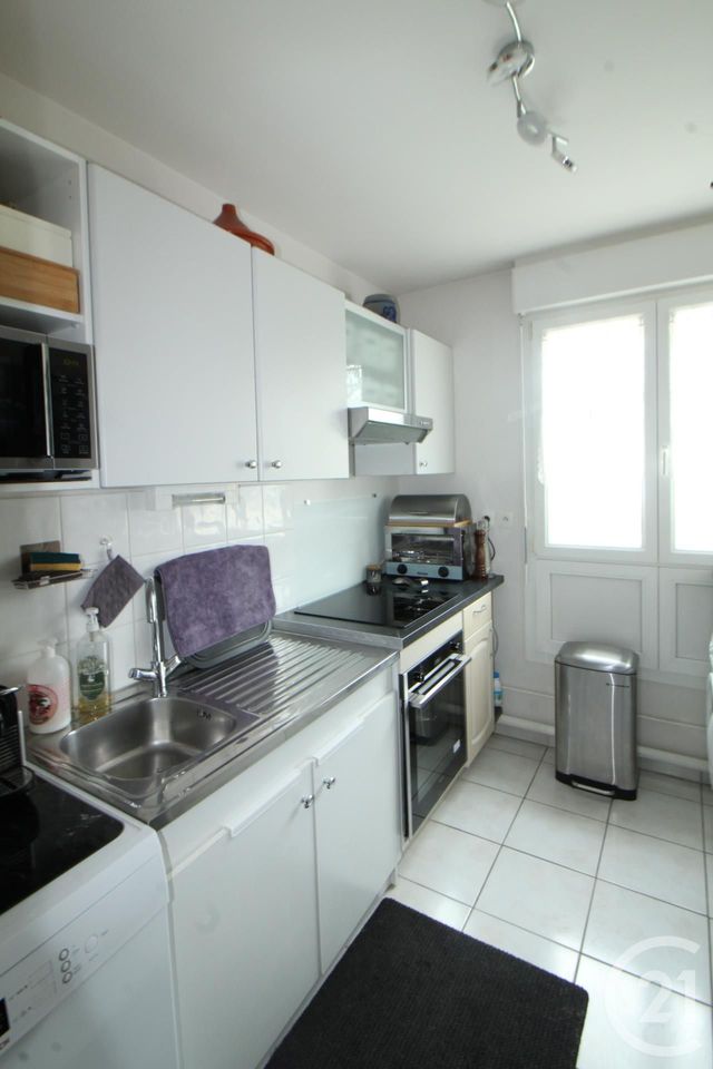 Afficher la photo en grand Appartement T3 à vendre - 3 pièces - 73.55 m2 - FALAISE - 14 - BASSE-NORMANDIE - Century 21 Cabinet De Loynes
