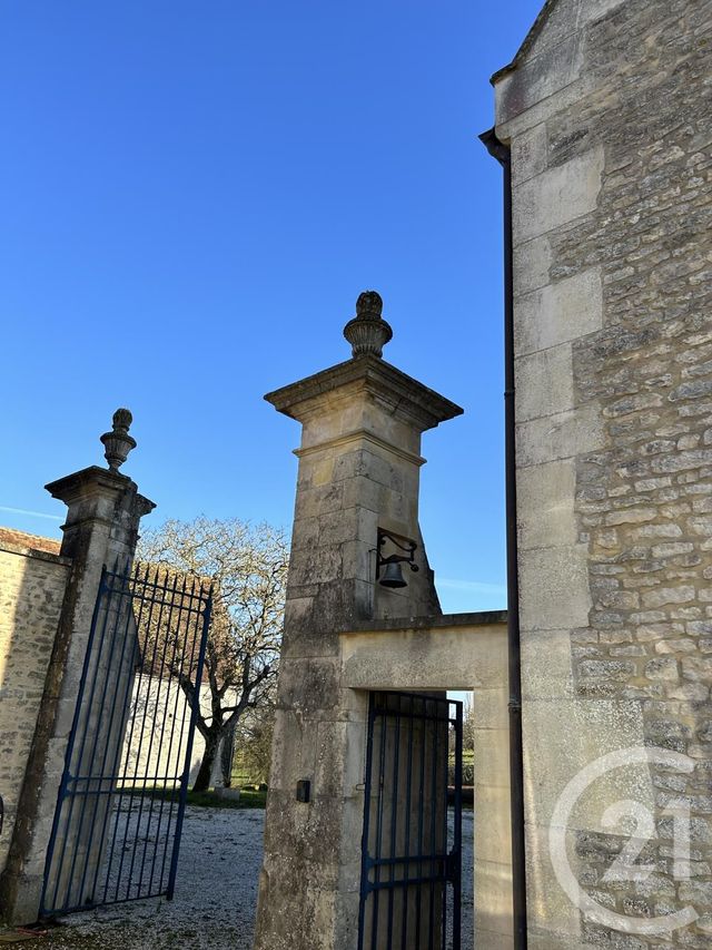 Afficher la photo en grand maison à vendre - 7 pièces - 230.0 m2 - ST PIERRE DU BU - 14 - BASSE-NORMANDIE - Century 21 Cabinet De Loynes