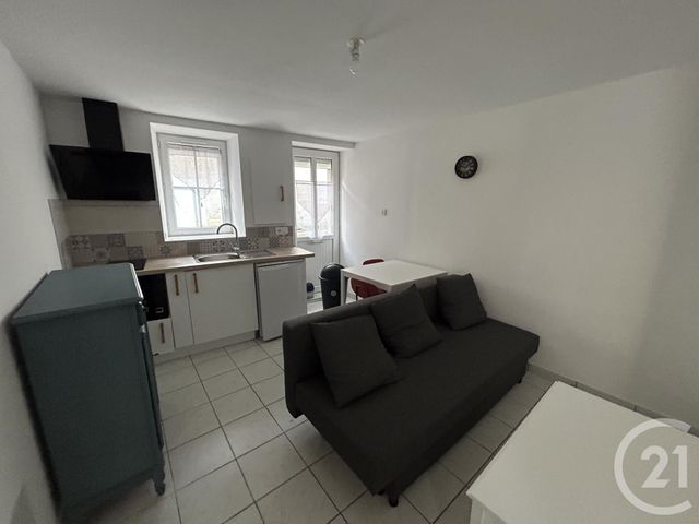 Appartement F2 à louer USSY