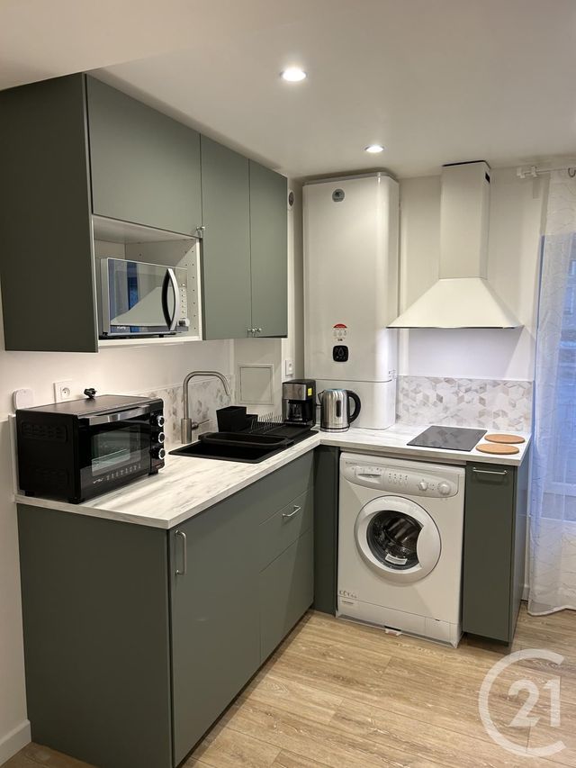 Appartement Duplex à louer - 2 pièces - 23.0 m2 - FALAISE - 14 - BASSE-NORMANDIE - Century 21 Cabinet De Loynes