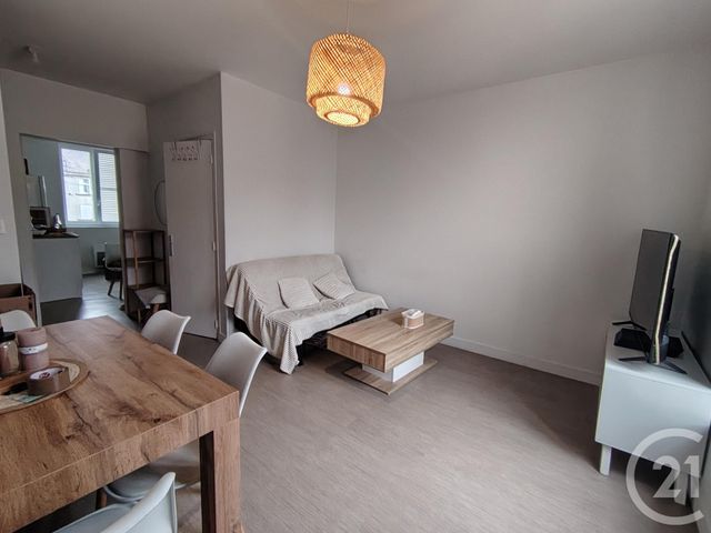 Appartement F2 à louer - 2 pièces - 38.0 m2 - FALAISE - 14 - BASSE-NORMANDIE - Century 21 Cabinet De Loynes
