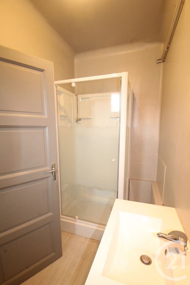 Appartement F2 à louer - 2 pièces - 56.32 m2 - FALAISE - 14 - BASSE-NORMANDIE - Century 21 Cabinet De Loynes