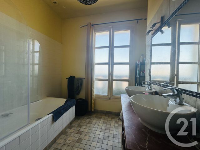 Appartement F4 à vendre - 4 pièces - 87.16 m2 - FALAISE - 14 - BASSE-NORMANDIE - Century 21 Cabinet De Loynes