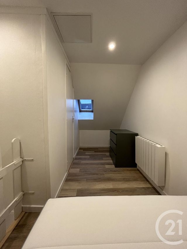 Appartement Duplex à louer - 2 pièces - 23.0 m2 - FALAISE - 14 - BASSE-NORMANDIE - Century 21 Cabinet De Loynes