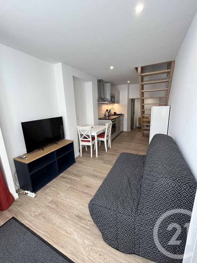 Appartement Duplex à louer - 2 pièces - 33.67 m2 - FALAISE - 14 - BASSE-NORMANDIE - Century 21 Cabinet De Loynes