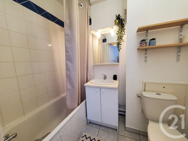 Appartement Studio à louer - 1 pièce - 23.54 m2 - FALAISE - 14 - BASSE-NORMANDIE - Century 21 Cabinet De Loynes