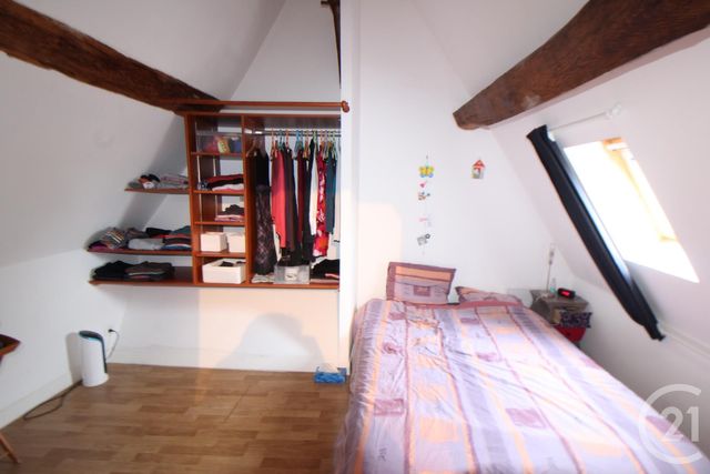 Appartement Duplex à louer - 3 pièces - 73.0 m2 - FALAISE - 14 - BASSE-NORMANDIE - Century 21 Cabinet De Loynes