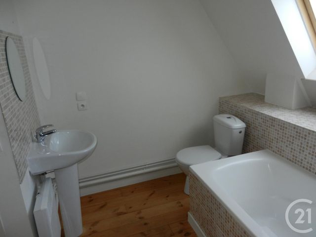 Appartement Duplex à louer - 3 pièces - 73.0 m2 - FALAISE - 14 - BASSE-NORMANDIE - Century 21 Cabinet De Loynes