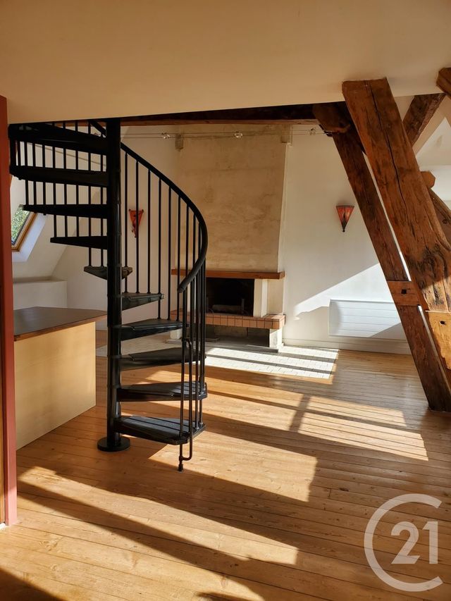 Appartement Duplex à louer - 3 pièces - 73.0 m2 - FALAISE - 14 - BASSE-NORMANDIE - Century 21 Cabinet De Loynes