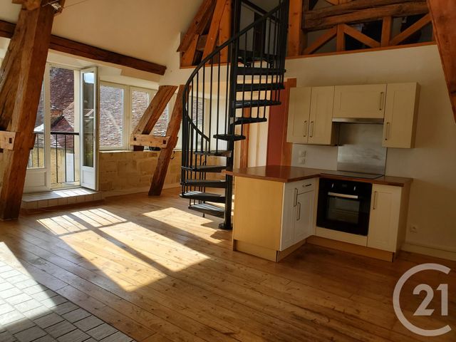 Appartement Duplex à louer - 3 pièces - 73.0 m2 - FALAISE - 14 - BASSE-NORMANDIE - Century 21 Cabinet De Loynes
