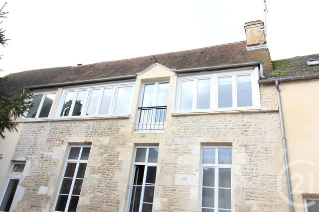 Appartement Duplex à louer - 3 pièces - 73.0 m2 - FALAISE - 14 - BASSE-NORMANDIE - Century 21 Cabinet De Loynes